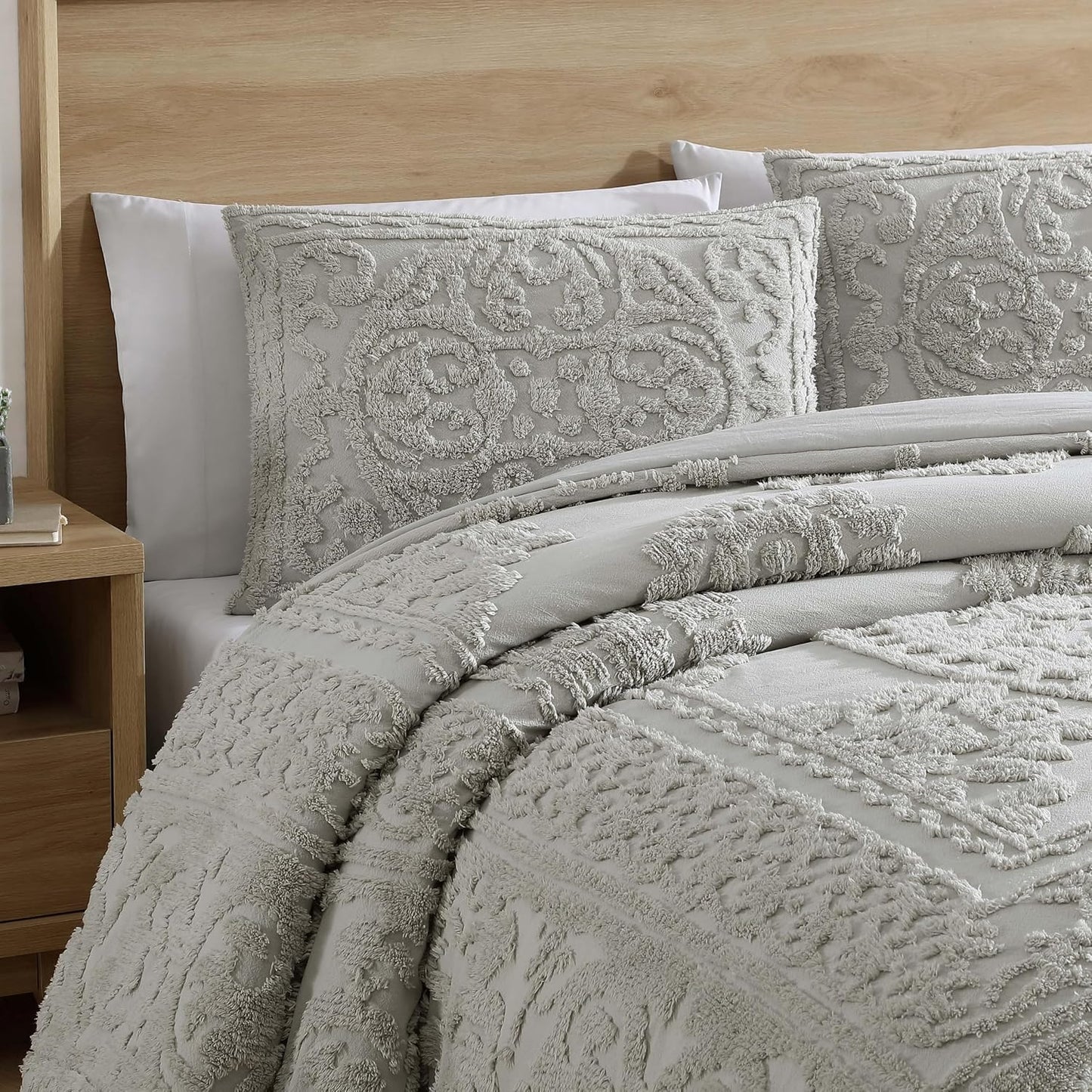 Medallion King Cotton Chenille Comforter Set, Gray | Vintage Tufted Cozy Plush 100% Cotton with Poly Fill 3-Piece Set with Large Centered Medallion Design