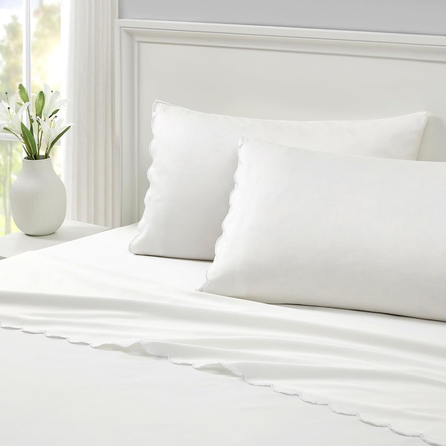 Full Size Sheet Set, 4 Piece Bed Sheets, Breathable Soft 300 TC 100% Cotton with Embroidered Scalloped Edge, 1 Flat Sheet, 1 Fitted, 2 Pillowcases, Full, White with White Scallop