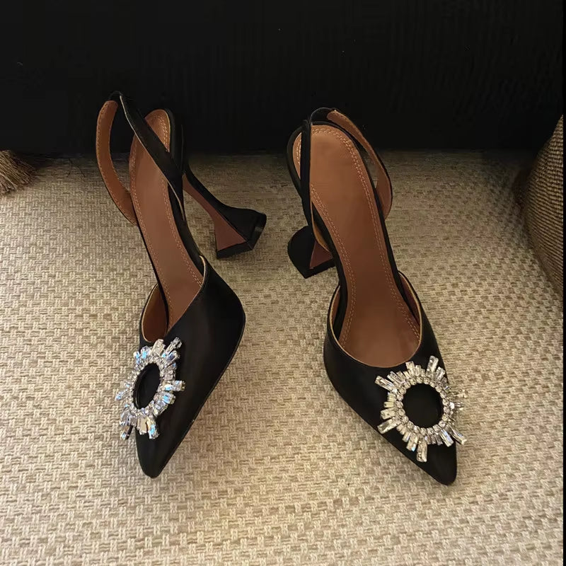 2025 Brand Women Pumps Luxury Crystal Slingback High Heels Summer Bride Shoes Comfortable Triangle Heeled Party Wedding Shoes