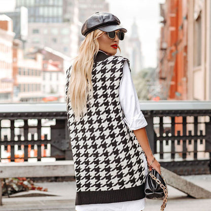 Autumn and Winter Loose V-neck Plaid Knit Sweater - Zayd’s Department Store