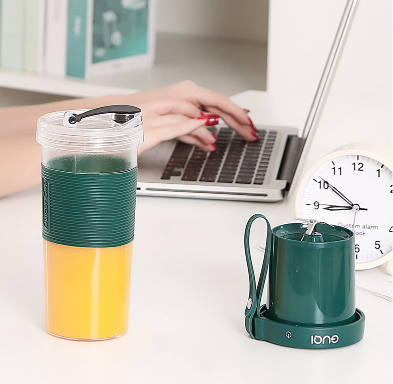 Mini USB Rechargeable Portable Blender Electric Fruit Juicer Kitchen Smoothie Maker Lightweight Sports Bottle Multifunction Blender - Zayd’s Department Store